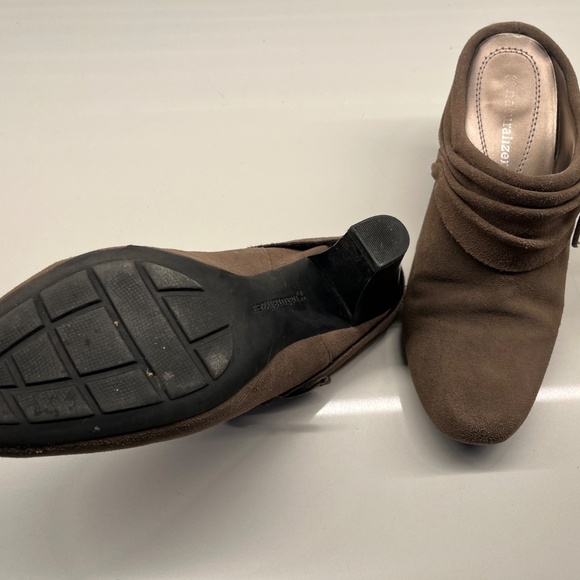 Size 7 brown open heeled clog booties - Picture 4 of 6